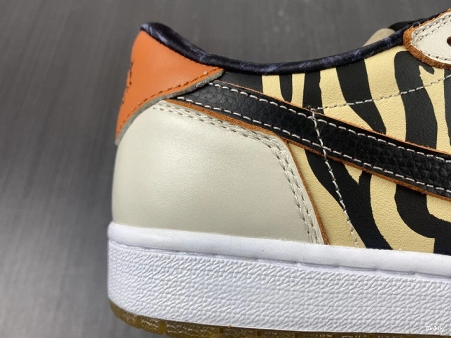 Bmlin Shoes OG Tiger Low of 1 Year the Air DH6932-100 Jordan 0821